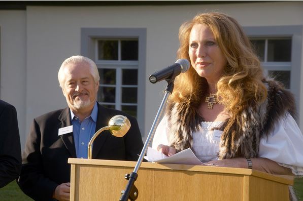 In the Shadow of the Alps 06