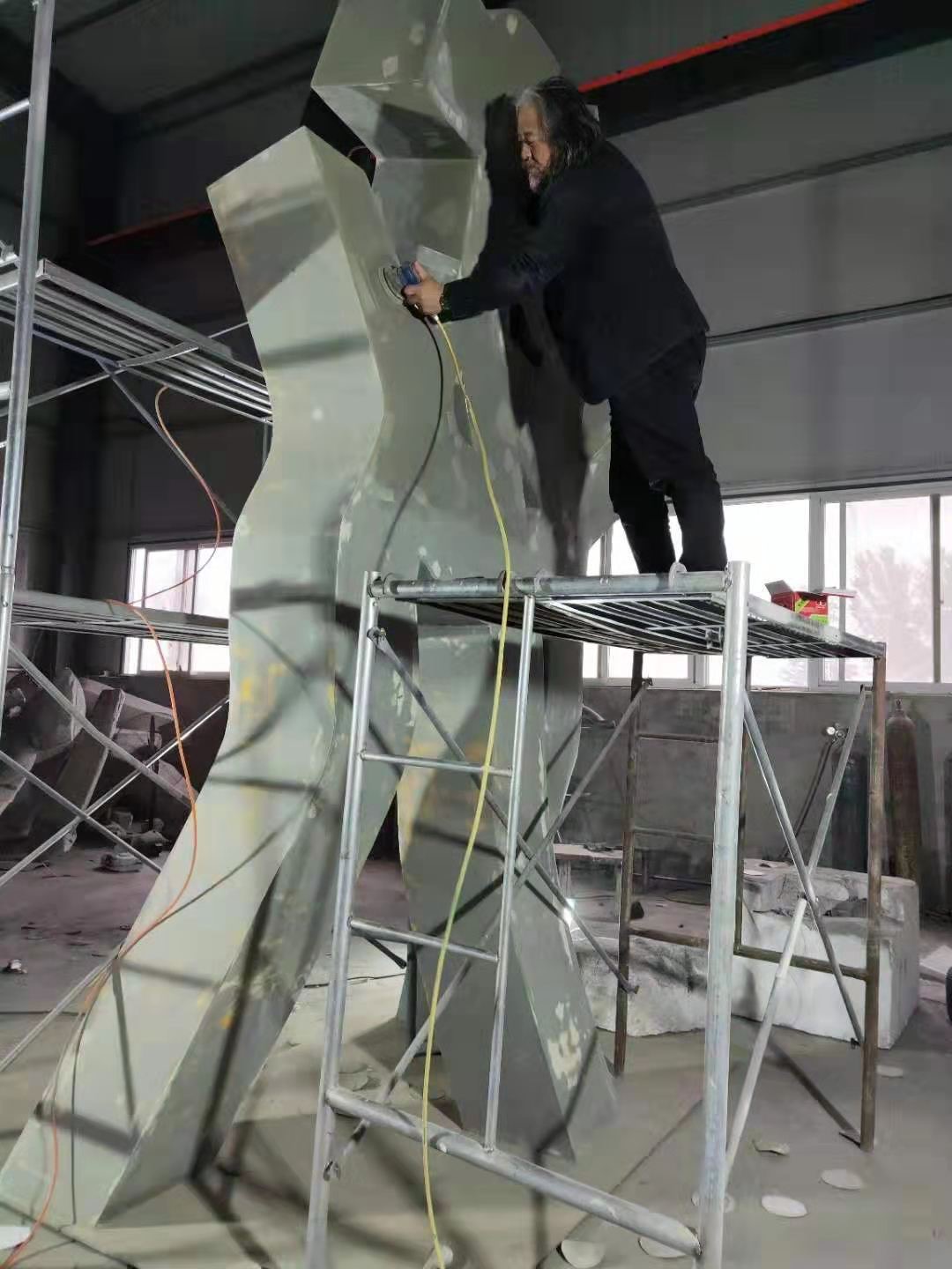 Liu Yonggang, China, 2019/2020 "Umarmung" 